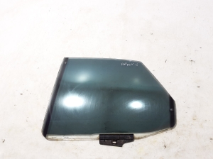   Tagumise külgukse klaas  - 4D0845025C 