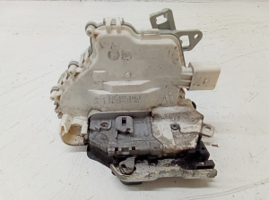 AUDI A6 C7 (2011–2018) Front door lock 8J2837016C - 3