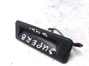Skoda Superb (2008–2015) Trunk opening switch 5J0827229 - 2