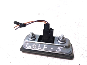 Volkswagen Golf V (2003–2009) Trunk opening switch 5J0827229 - 4