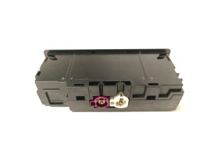 Mercedes Benz C-Class 205 (2014–2021) USB-pesa A2058200526 - 4