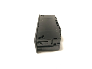 Mercedes Benz C-Class 205 (2014–2021) USB-pesa A2058200526 - 5