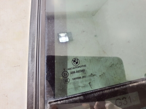   Rear door quarter glass  - 7387459 