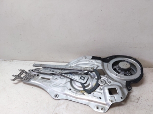 Kia Sportage (2010–2016) Front door window regulator - 4