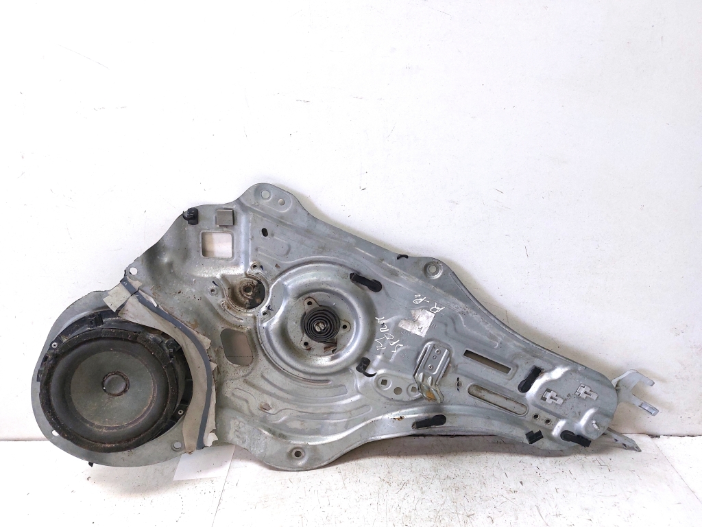 Kia Sportage (2010–2016) Front door window regulator