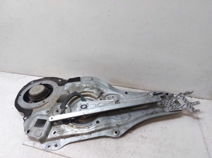 Kia Sportage (2010–2016) Front door window regulator - 4