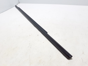 BMW 5 SERIES G31 (2017–2026) Rear side door outer window molding 7404032 - 2