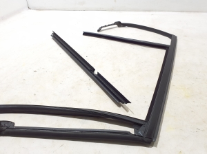 BMW 5 SERIES G31 (2017–2026) Tagumise küljeukse tihend uksel 7336990 - 2