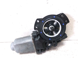 Kia Sportage (2010–2016) Front door window regulator motor - 2