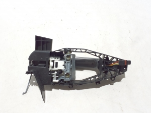BMW 5 SERIES G31 (2017–2026) Front door external opening handle and its details - 3