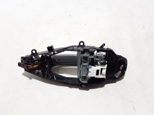 BMW 5 SERIES G31 (2017–2026) Rear side door exterior handle and its parts - 2