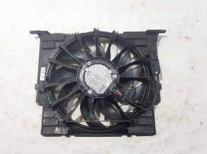 BMW 5 SERIES G31 (2017–2026) Dzesēšanas ventilators un tā daļas 8472268 - 2