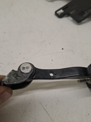 Ford Fiesta VI (2008–2017) Front door check CA6AA23500 - 3