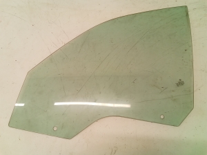 Vitre de porte avant - 43R001025