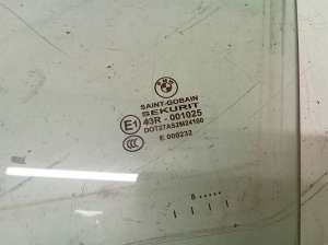 BMW X3 E83 (2003–2010) Vitre de porte avant 43R001025 - 2