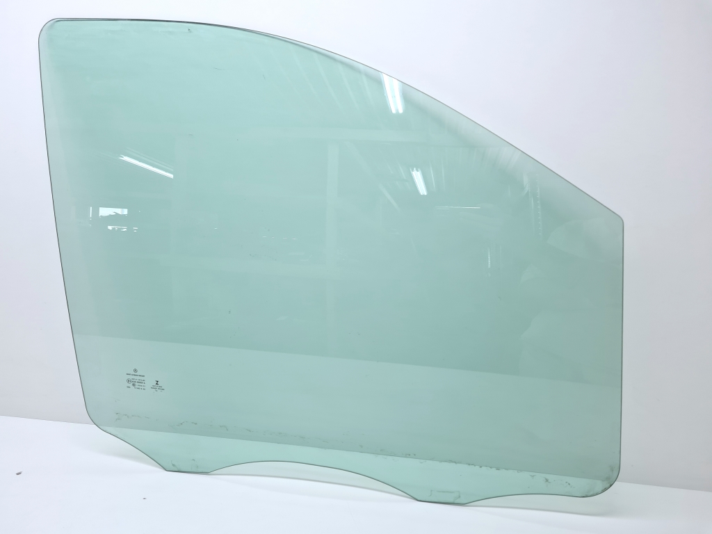 Mercedes Benz V-Class 447 (2014–2026) Priekšējo durvju stikls Mercedes Benz V-Class 447 (2014–2026) Priekšējo durvju stikls
