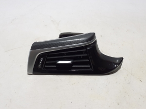 Dashboard air vent grilles - 9329545