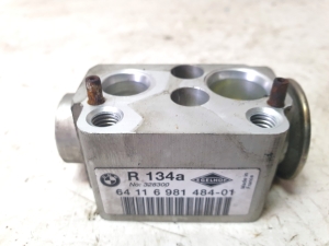 BMW 3 SERIES E92 (2006–2010) Konditsioneeri vooliku ventiil 6411698148401 - 2