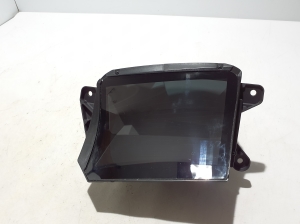 Head-up display (HUD) - 8784915