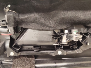 Jaguar XF (2016–2026) Front door panel GX6324184 - 3