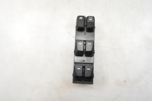Hyundai ix35 (2009–2015) Front door glass switch 935702Y8209P - 3