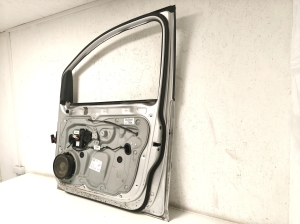 Volkswagen Touran II (2010–2015) Front door - 4