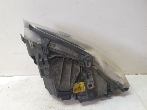 Scheinwerfer vorne - 716213013