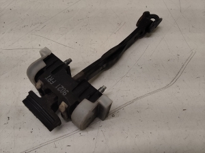 Opel Insignia (2008–2017) Front door check 13229021 - 2