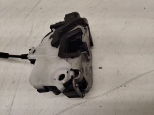 Opel Insignia (2008–2017) Esiukse lukk 13579519 - 4