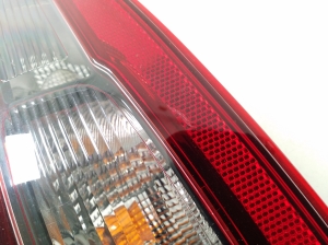 Tail light in bumper - 92406K4000