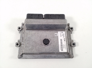 Peugeot 2008 P24 (2019–2026) Engine control unit 9841863580 - 4