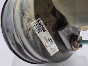 AUDI A8 D2 (1994–2002) Pidurivõimendi 4D0612107B - 2