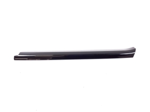 Rear quarter window outer molding - 7390189