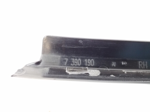 Mini Countryman F60 (2016–2026) Rear quarter window outer molding 7390190 - 2
