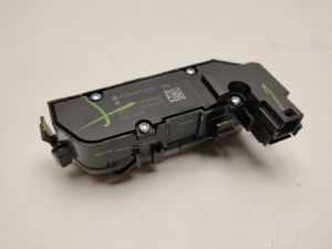 Mercedes Benz EQC N293 (2019–2026) Heated seat switch A2059053218 - 2