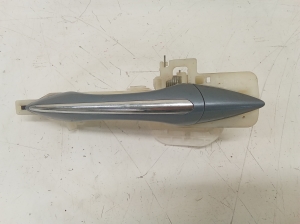 Front door exterior handle - 7F15