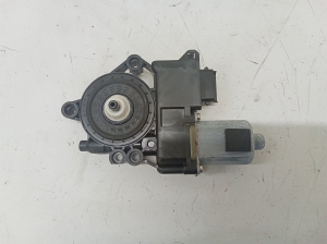 Front door window regulator motor - 824603Z010