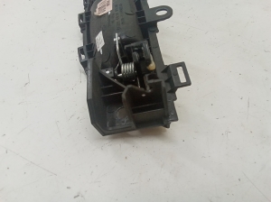 Hyundai i40 (2011–2026) Türöffner innen vorne 2611172800 - 3
