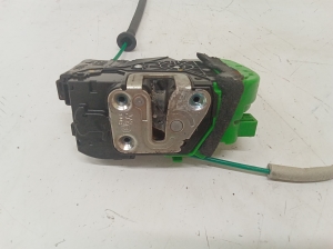 Hyundai i40 (2011–2026) Front door lock 813203Z010 - 3