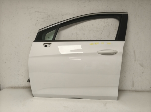 Opel Astra K (2015–2021) Esiuks - 6