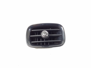 Armatuurlaua ventilatsioonivõred - 9332764