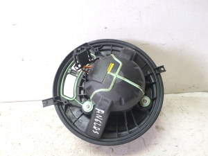 Heater blower motor - 1139300721