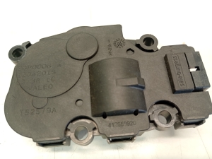   Salona sildītāja aizbīdņa motoriņš  - 412650920 