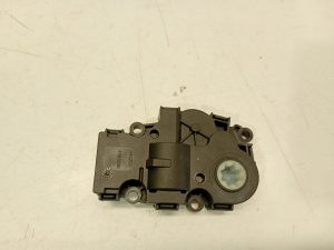 BMW 3 SERIES F30 (2011–2018) Salongi soojenduse klapi mootor 412650920 - 4