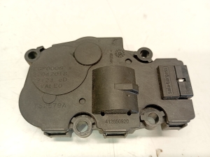 BMW 3 SERIES F30 (2011–2018) Salongi soojenduse klapi mootor 412650920 - 4