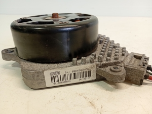 BMW 3 SERIES F30 (2011–2018) Jahutusventilaatori mootor 8641946 - 6