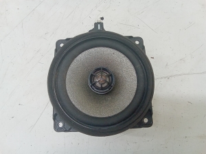 Rear side door speaker - 963402W100