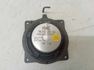 Hyundai Santa Fe (2012–2018) Rear side door speaker 963402W100 - 3