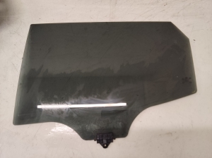 Aizmugurējo sānu durvju stikls - 43R000399