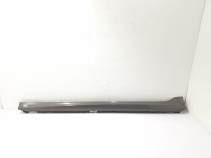   Schwellerverkleidung außen  - 8064743 